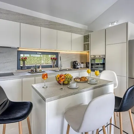 Tetiana - Pool And Whirlpool * Vošteni