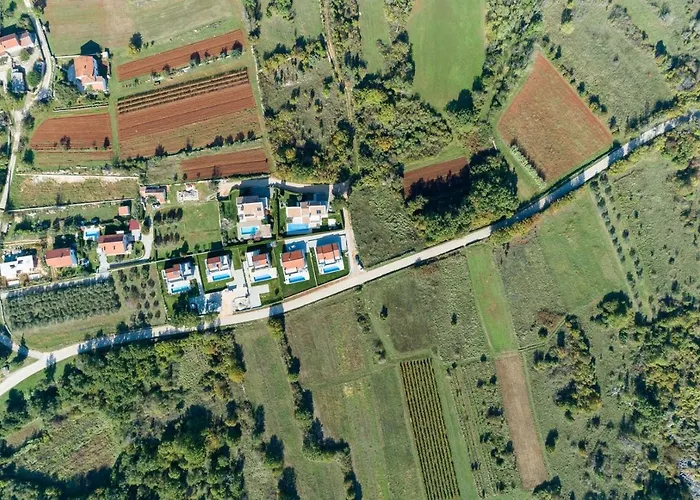 Villa Tetiana - Pool And Whirlpool Vošteni