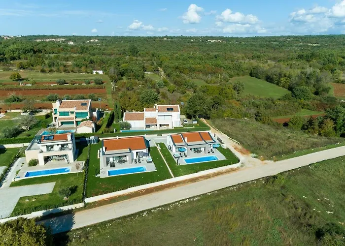 Villa Tetiana - Pool And Whirlpool Vošteni